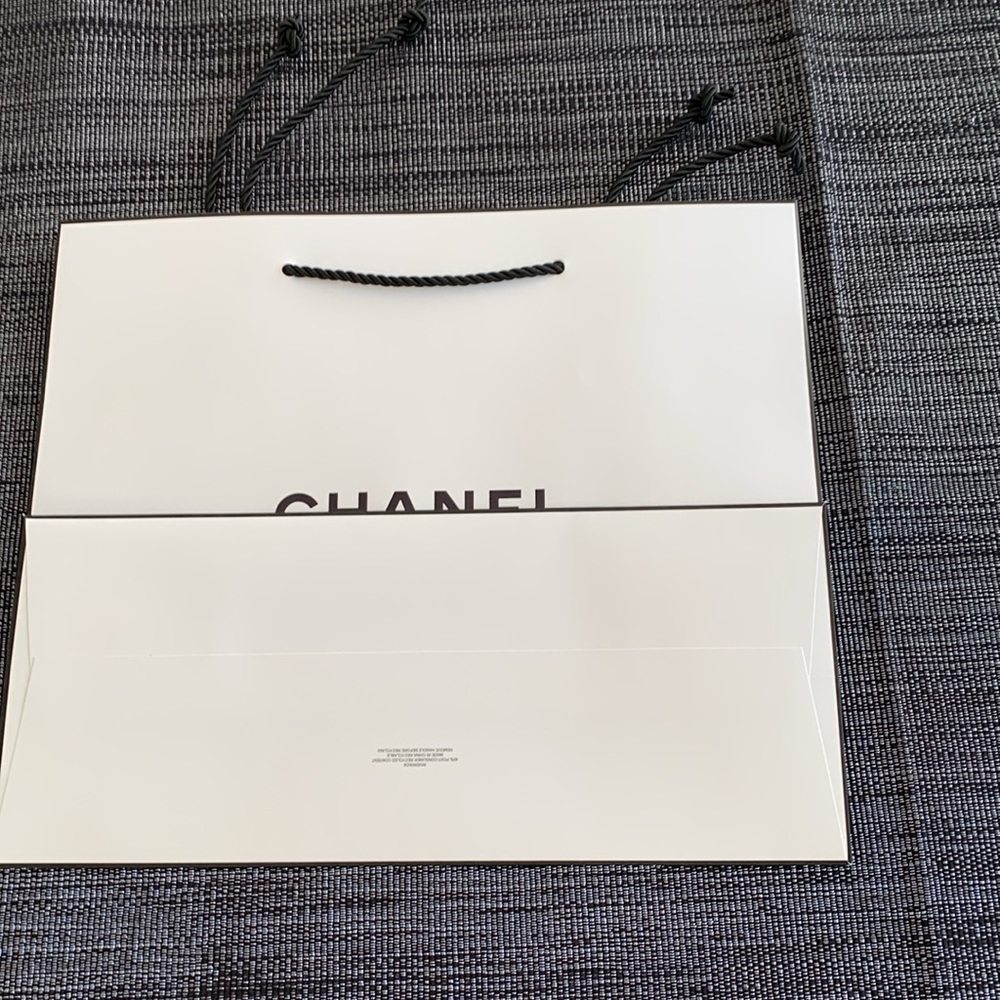 Chanel Gift Bag - Picture 2 of 6